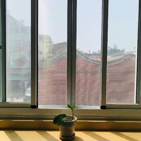 Temple Side Hostel Tainan Extérieur photo
